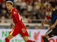 雷竞技-莱万多夫斯基新星出色防守表现惊艳，利物浦未来可期！的简单介绍