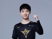 雷竞技-Uzi迎来十五赛季高光表现，G2球迷沸腾！的简单介绍