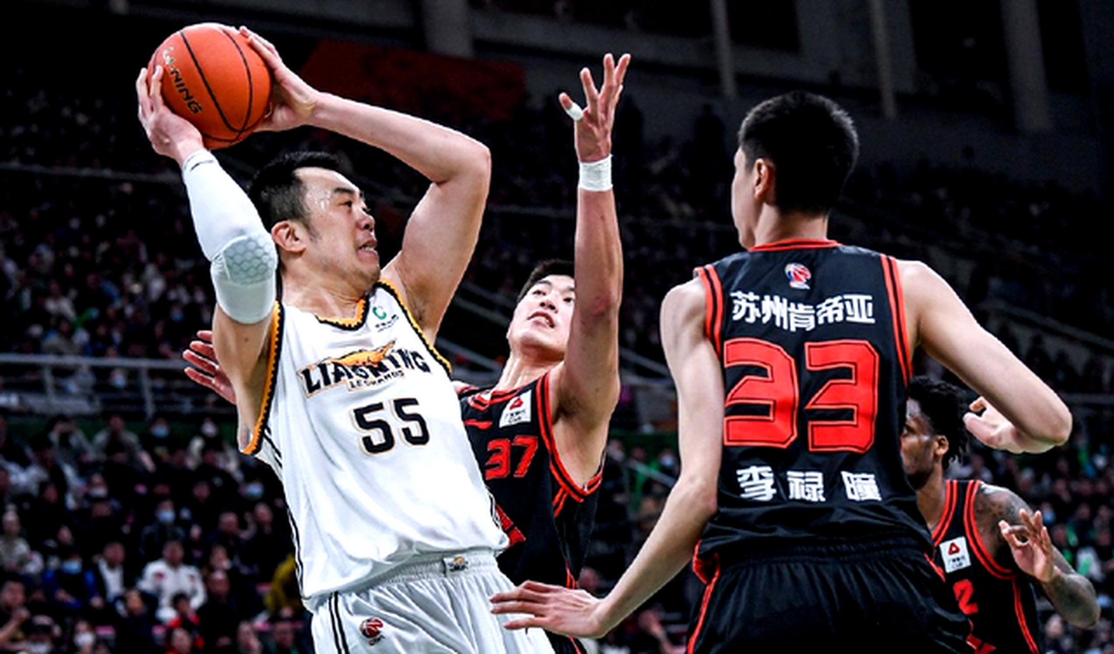 关于CBA常规赛国际比赛日走向成谜，纽约尼克斯内部沟通，话题不断，医务组通报恢复的信息